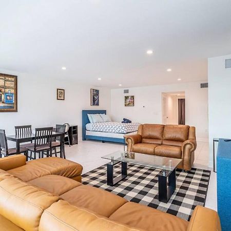 The Purple Pelican Beachfront With Ocean Balcony Unit 3 Форт Лодърдейл Екстериор снимка