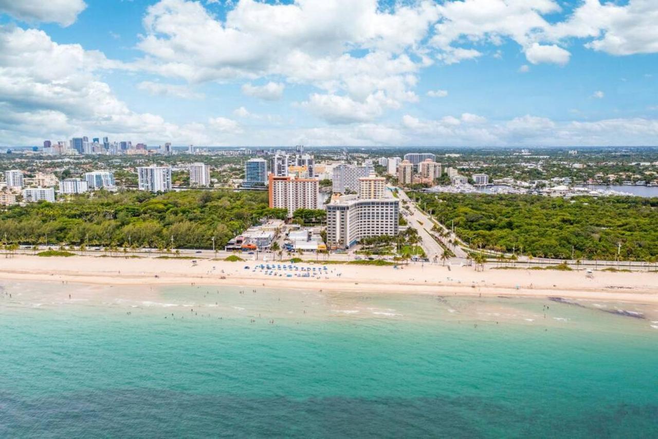 The Purple Pelican Beachfront With Ocean Balcony Unit 3 Форт Лодърдейл Екстериор снимка