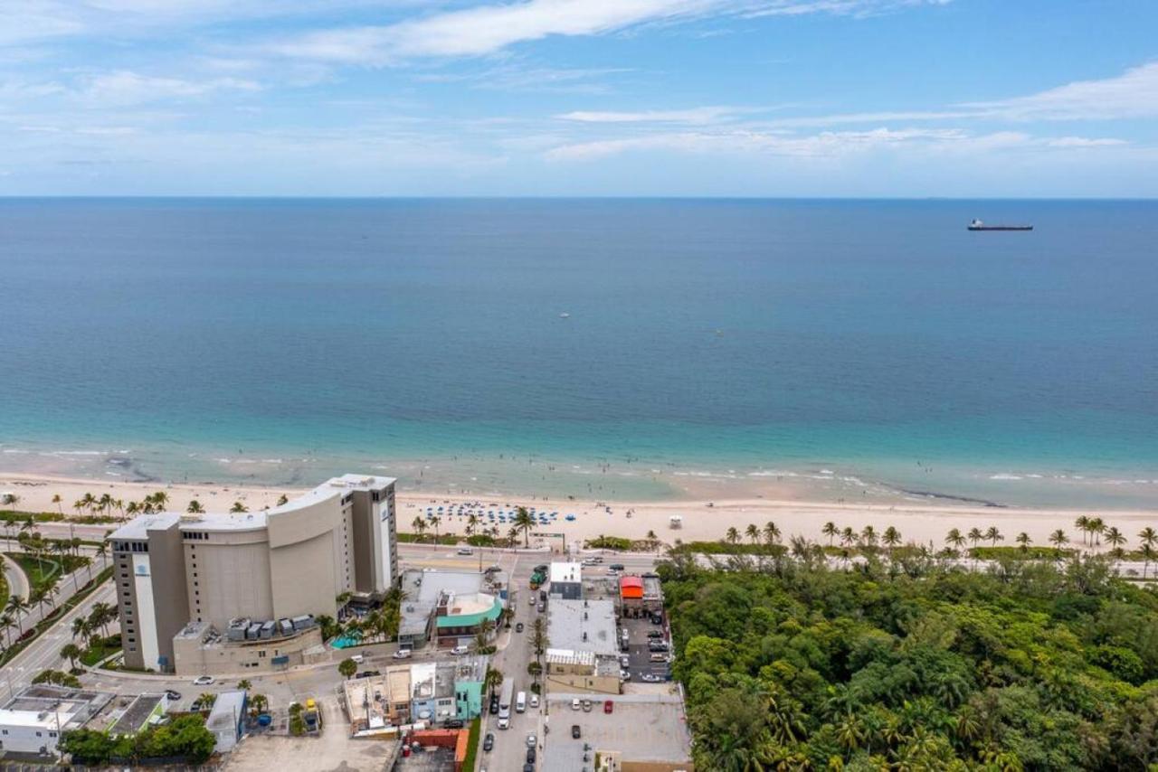 The Purple Pelican Beachfront With Ocean Balcony Unit 3 Форт Лодърдейл Екстериор снимка