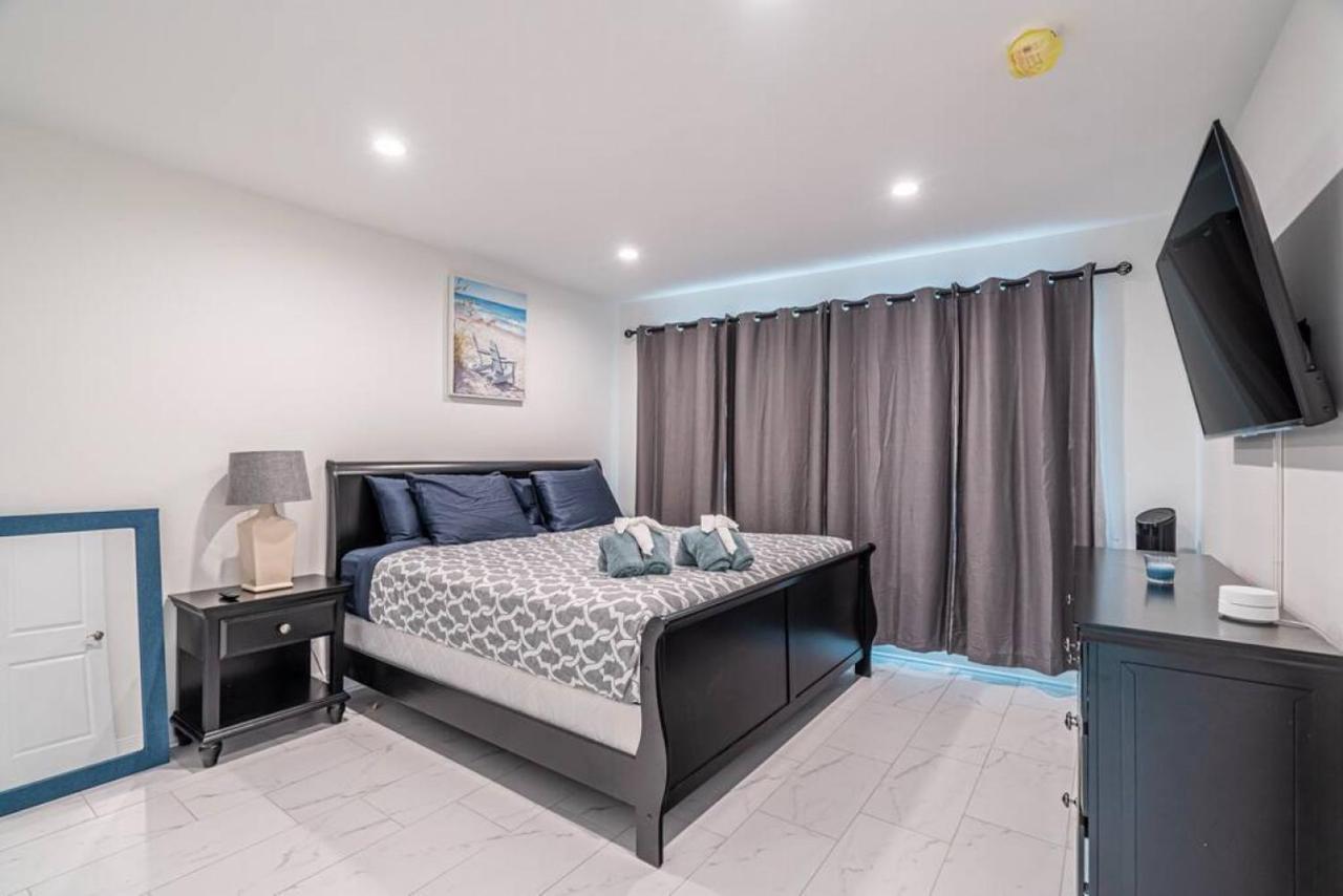 The Purple Pelican Beachfront With Ocean Balcony Unit 3 Форт Лодърдейл Екстериор снимка